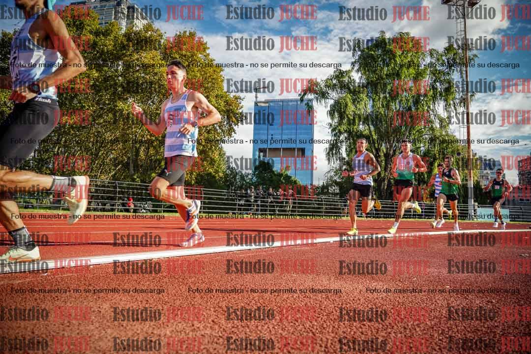 Fotos de los 3000 m llanos de varones