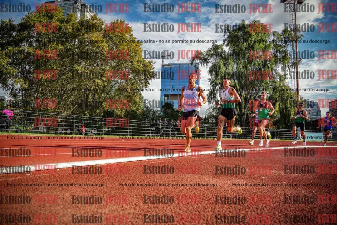 Fotos de los 3000 m llanos de varones