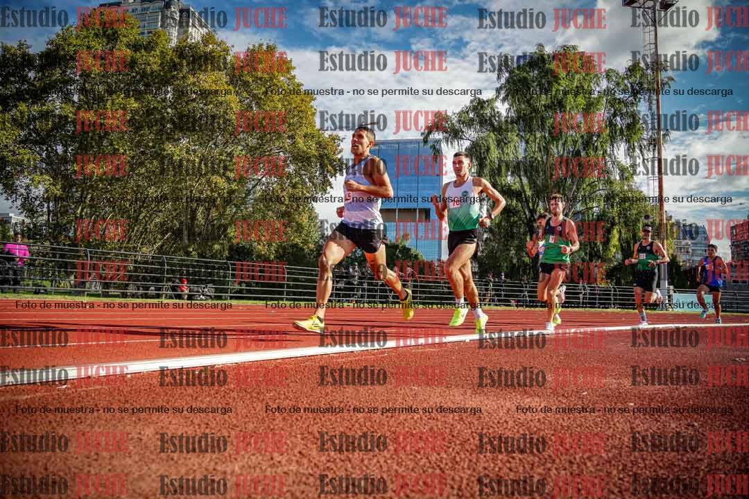 Fotos de los 3000 m llanos de varones