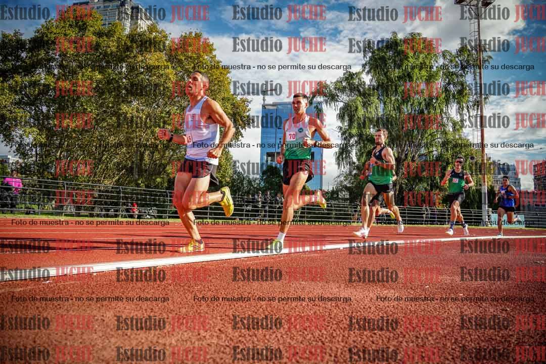 Fotos de los 3000 m llanos de varones
