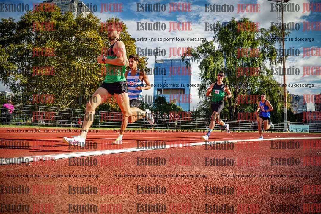 Fotos de los 3000 m llanos de varones