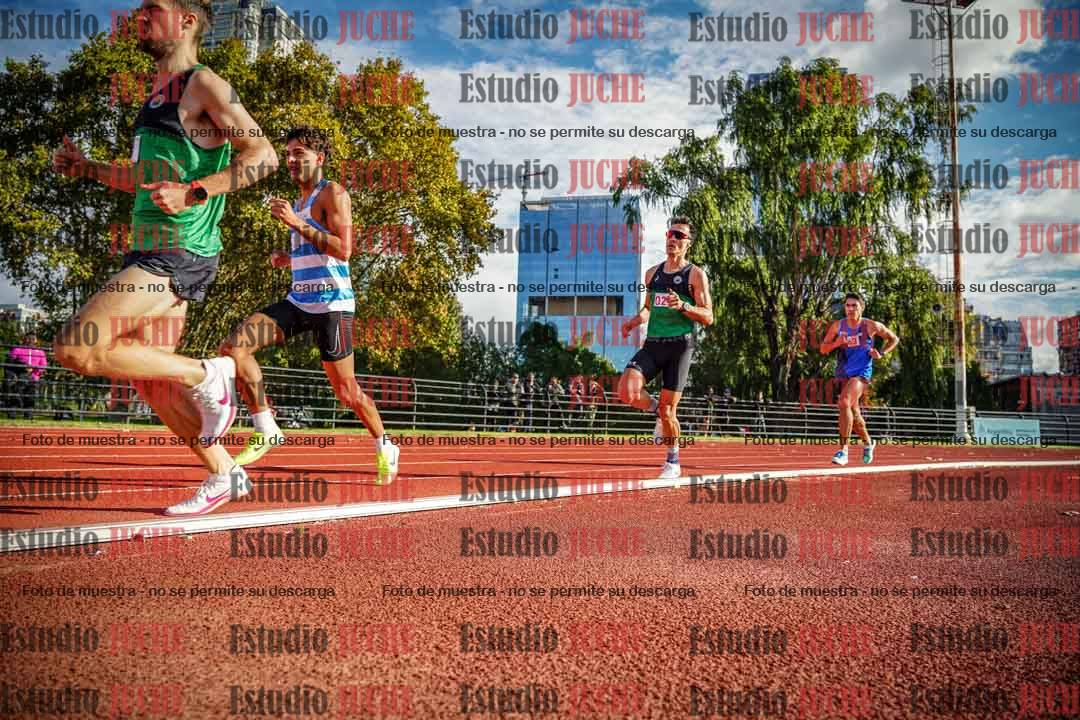 Fotos de los 3000 m llanos de varones