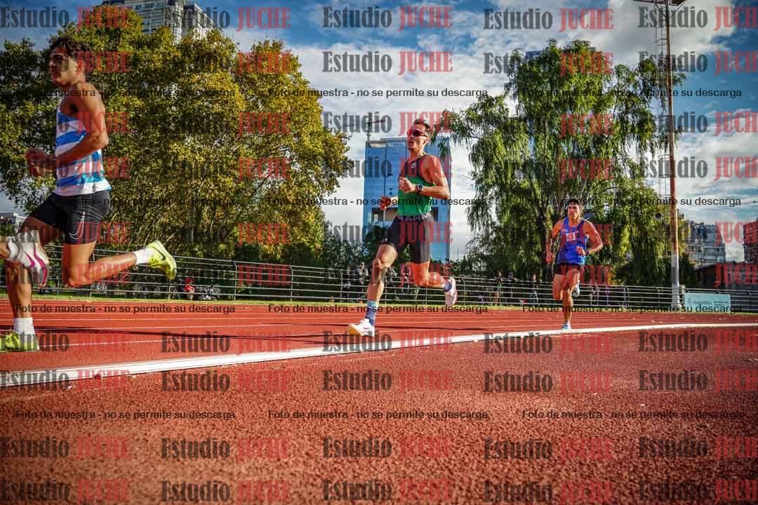 Fotos de los 3000 m llanos de varones