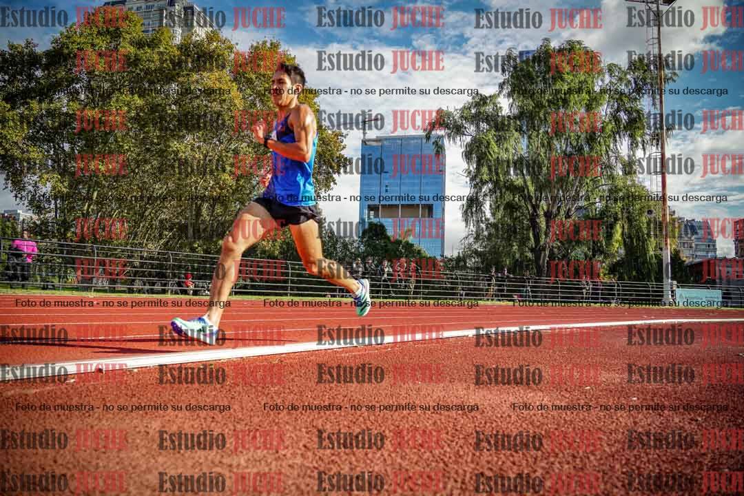 Fotos de los 3000 m llanos de varones