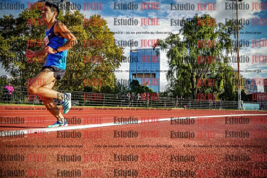 Fotos de los 3000 m llanos de varones