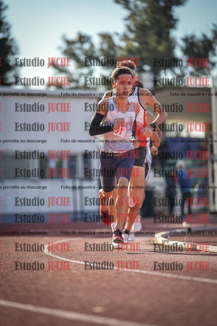 Fotos de los 3000 m llanos de varones