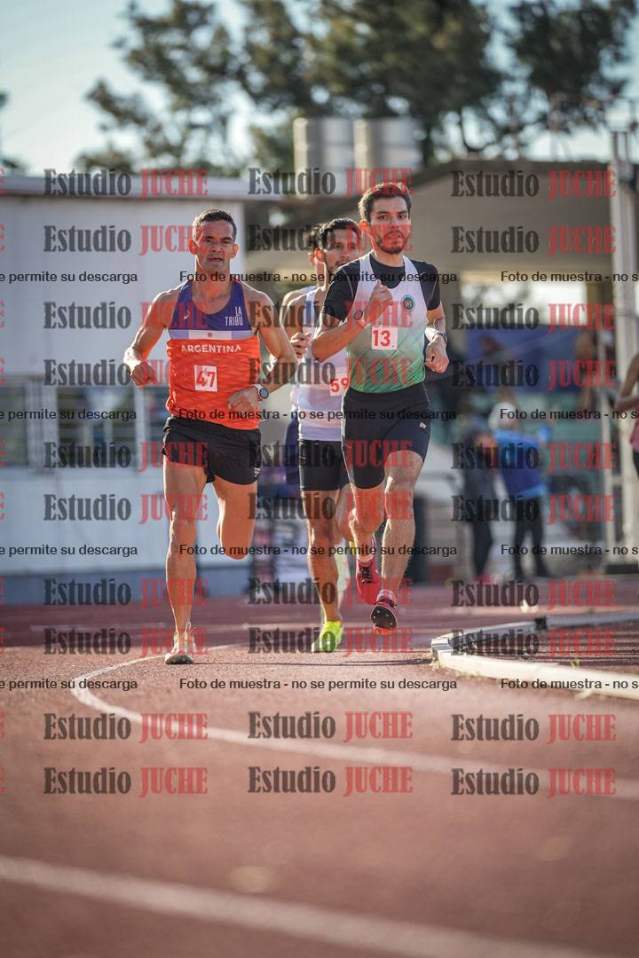 Fotos de los 3000 m llanos de varones