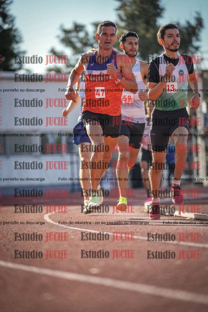 Fotos de los 3000 m llanos de varones