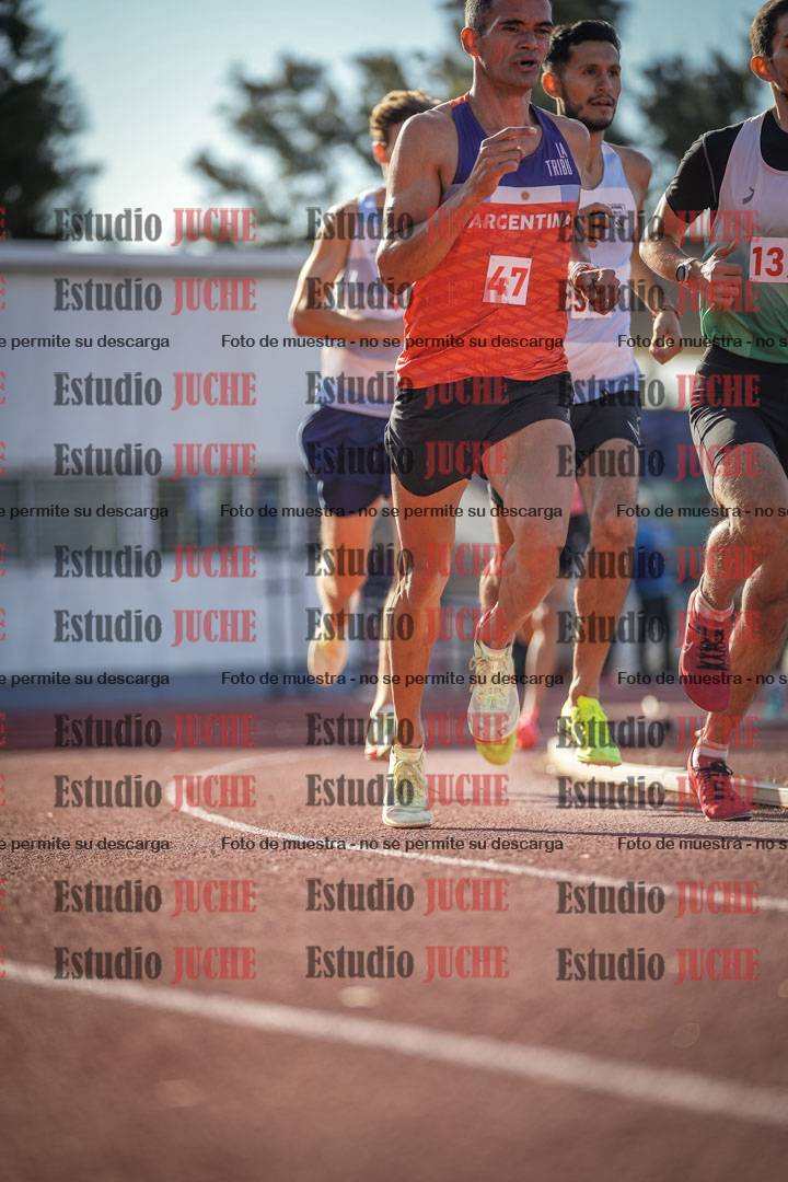Fotos de los 3000 m llanos de varones