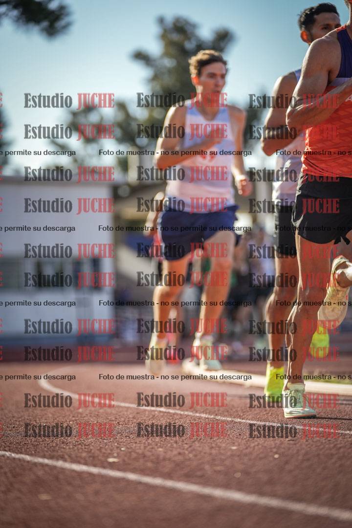 Fotos de los 3000 m llanos de varones