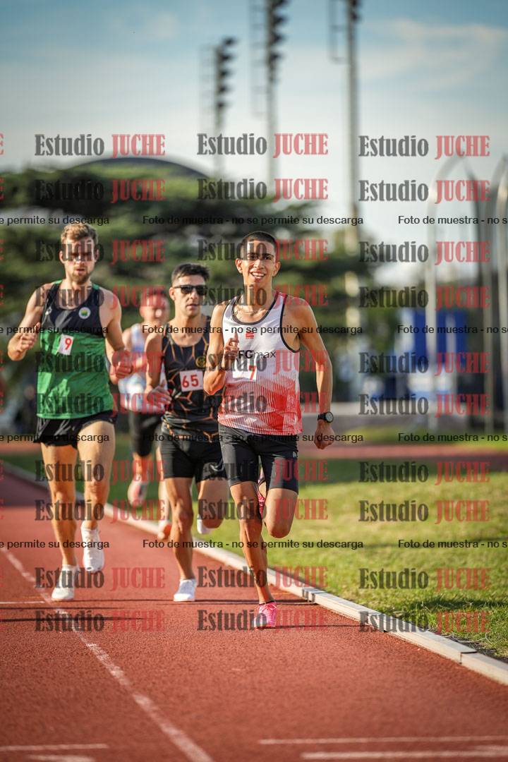 Fotos de los 3000 m llanos de varones