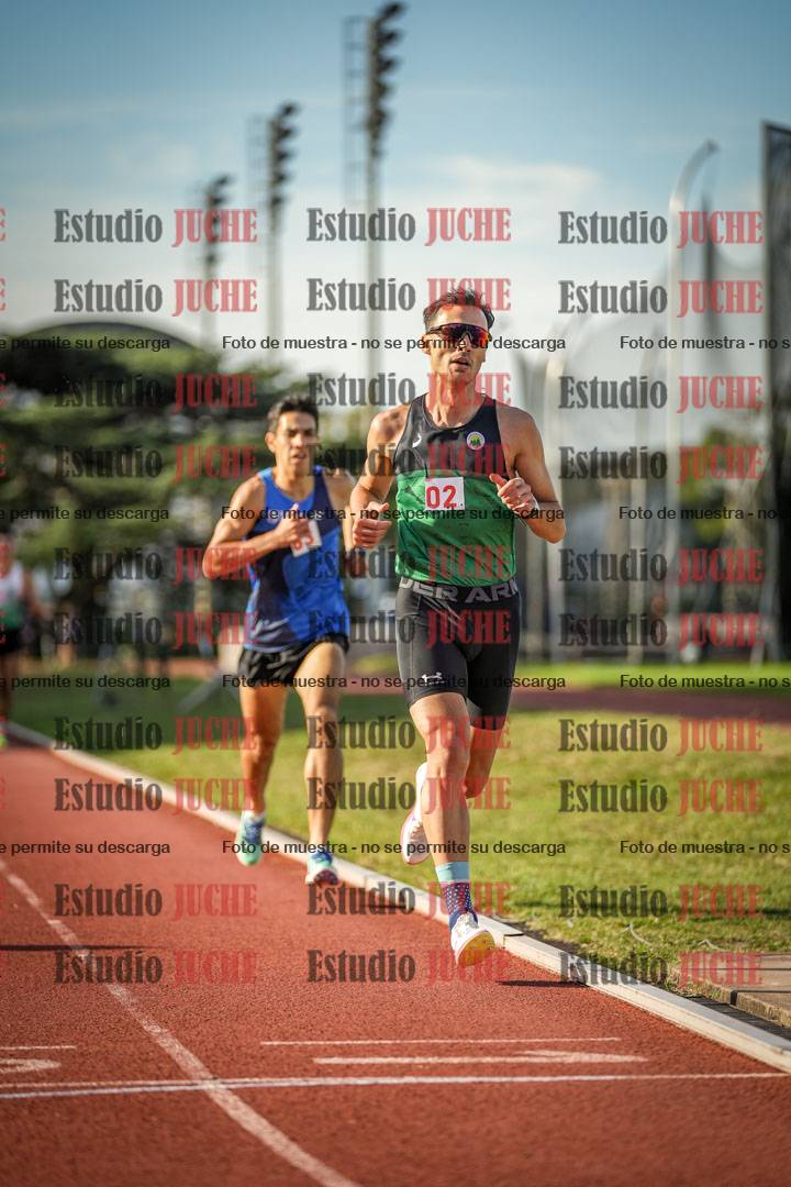 Fotos de los 3000 m llanos de varones