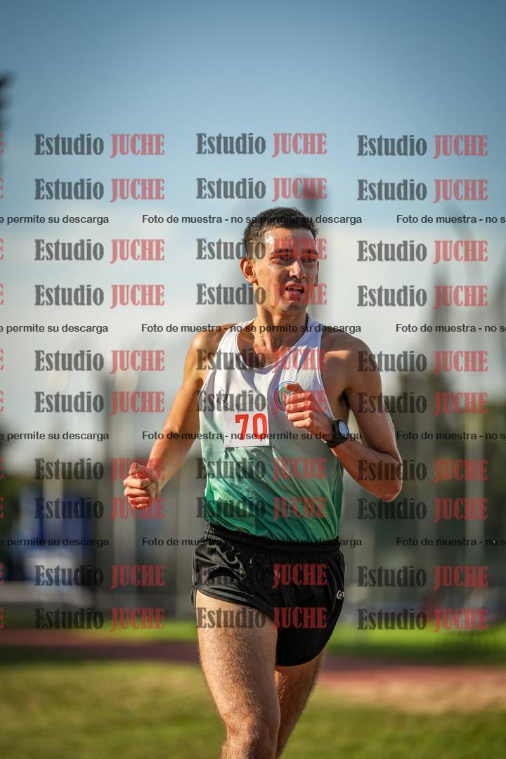 Fotos de los 3000 m llanos de varones