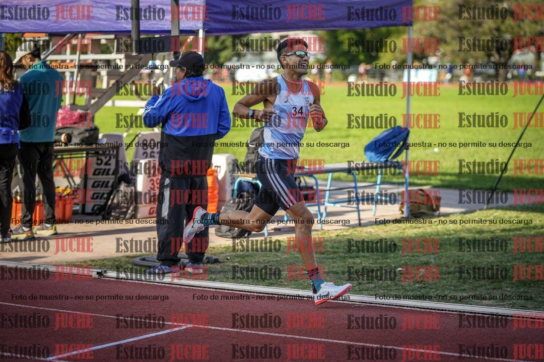 Fotos de los 3000 m llanos de varones