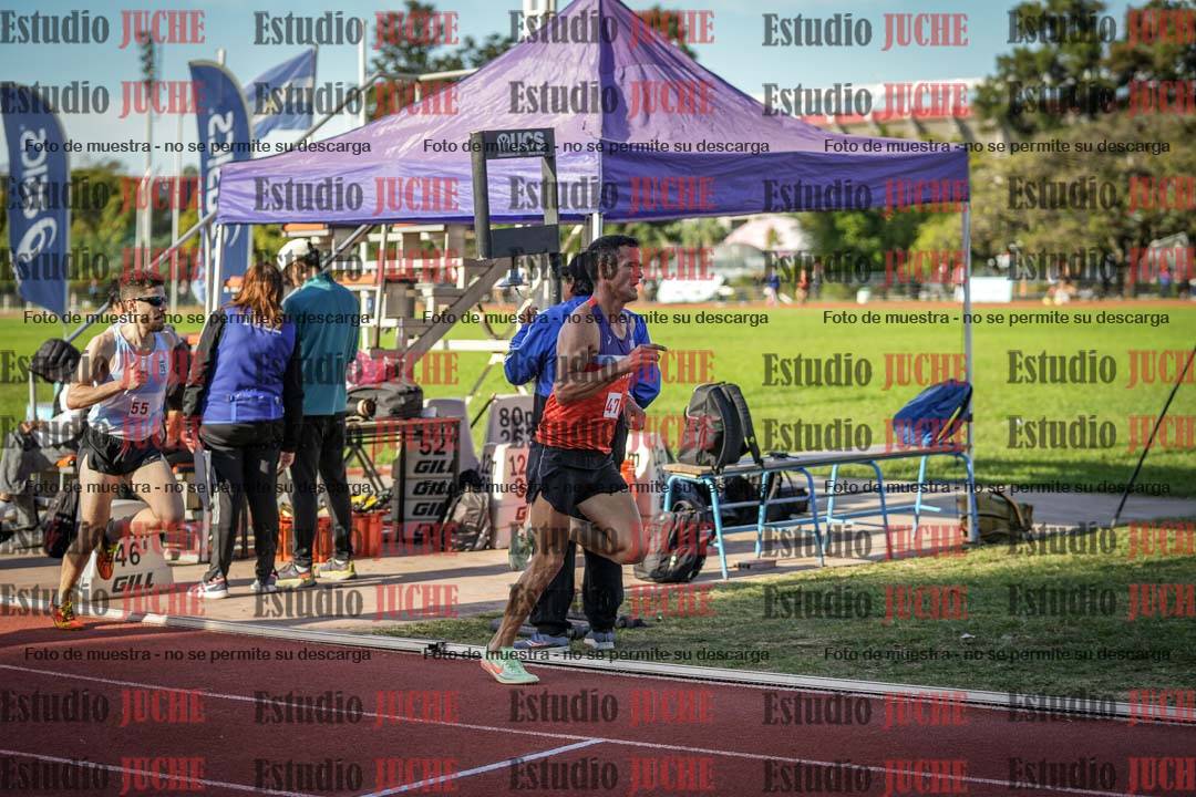 Fotos de los 3000 m llanos de varones
