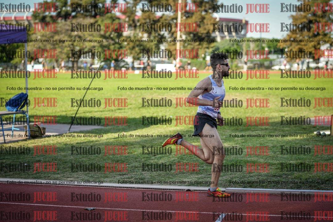 Fotos de los 3000 m llanos de varones