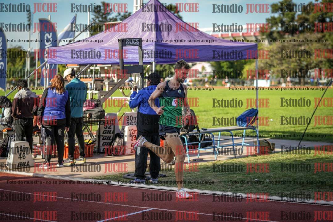 Fotos de los 3000 m llanos de varones