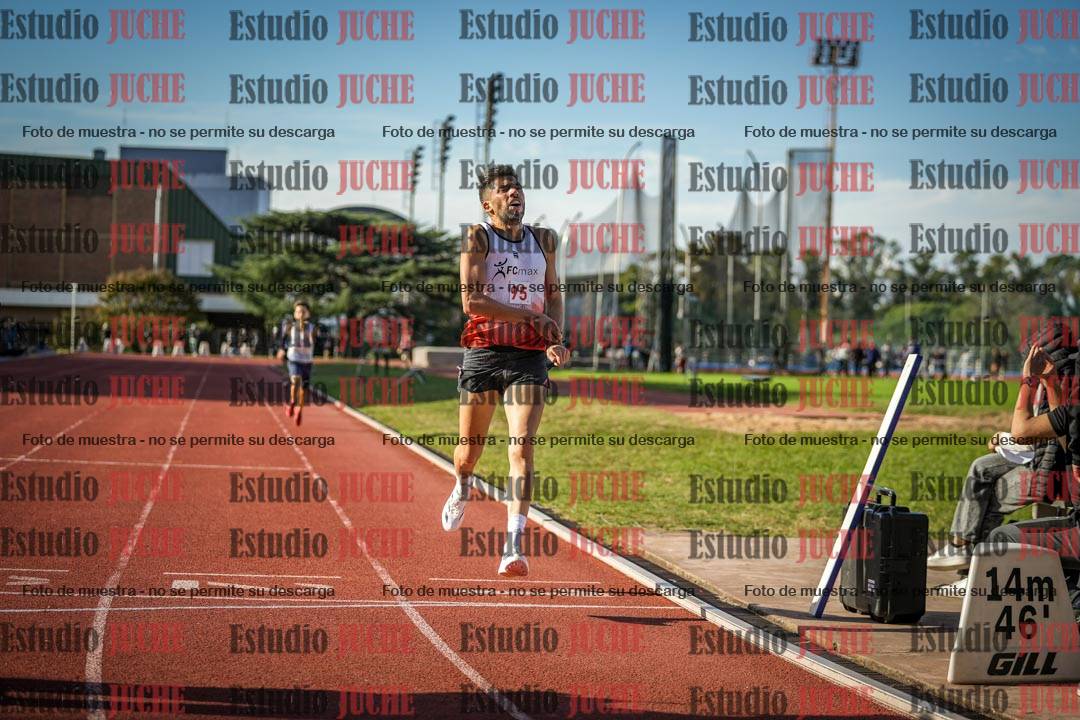 Fotos de los 3000 m llanos de varones