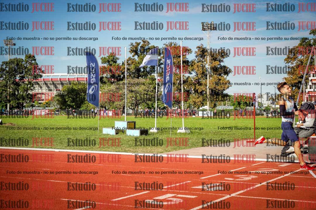 Fotos de los 3000 m llanos de varones