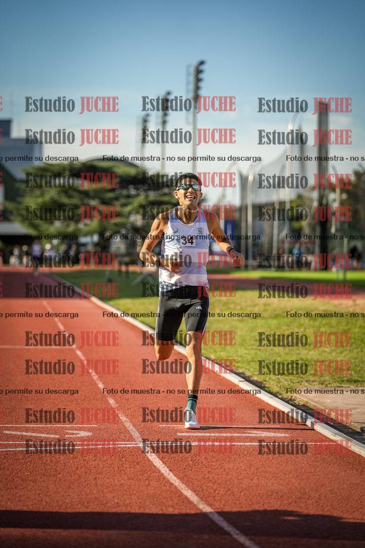 Fotos de los 3000 m llanos de varones