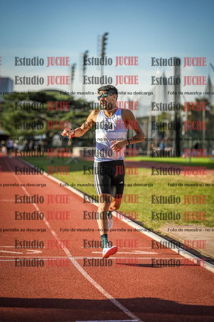 Fotos de los 3000 m llanos de varones