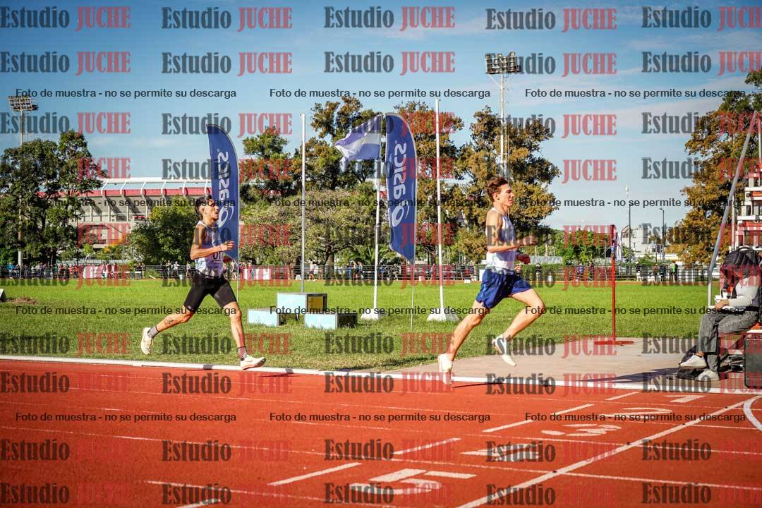 Fotos de los 3000 m llanos de varones