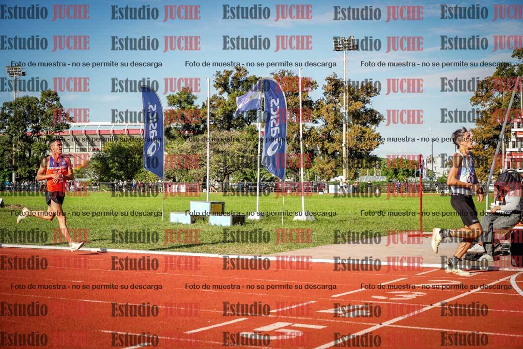 Fotos de los 3000 m llanos de varones