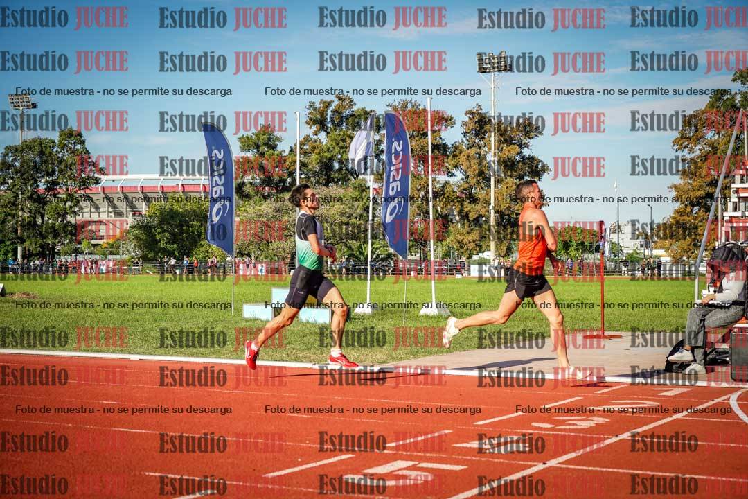 Fotos de los 3000 m llanos de varones