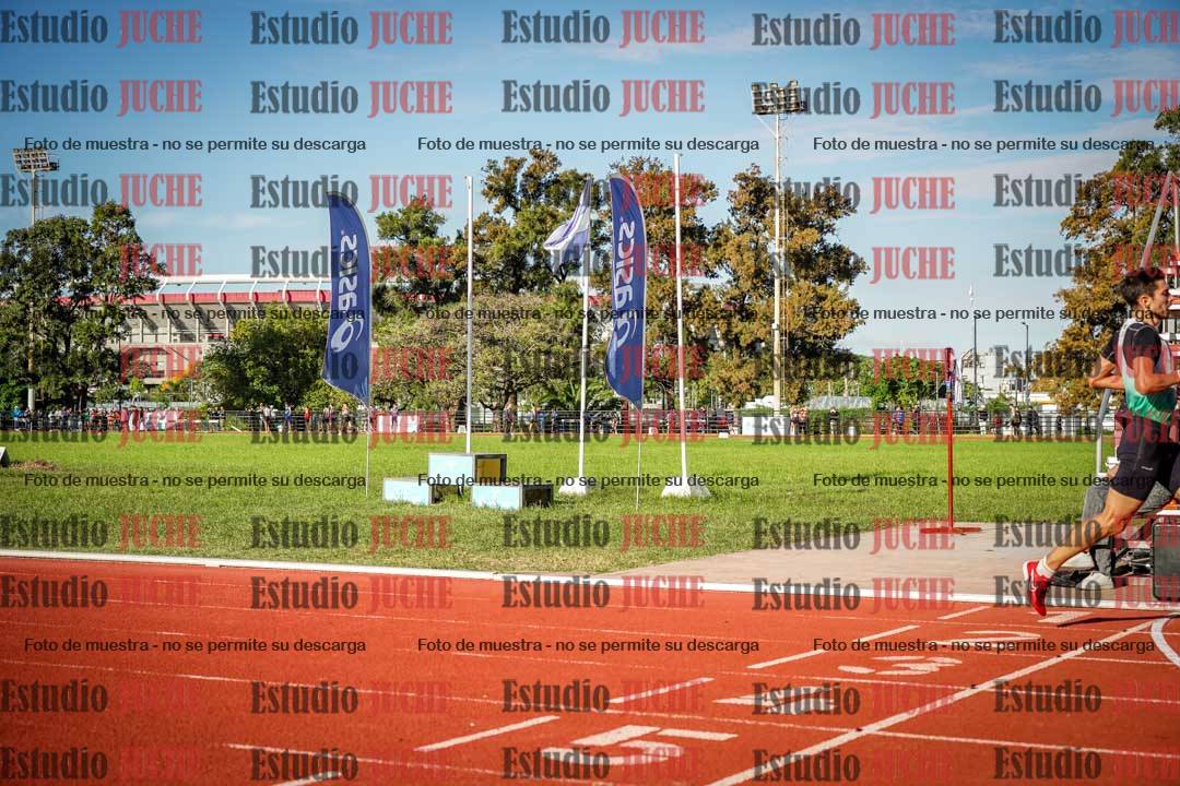 Fotos de los 3000 m llanos de varones