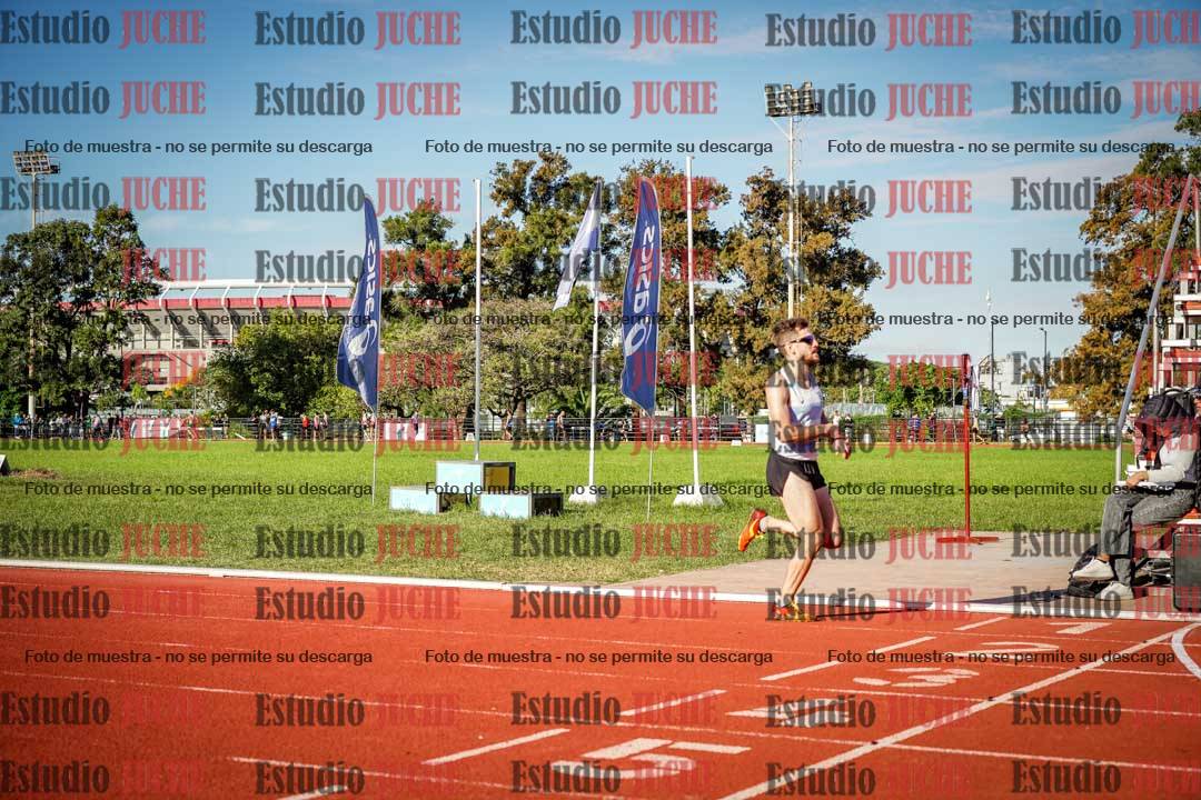Fotos de los 3000 m llanos de varones