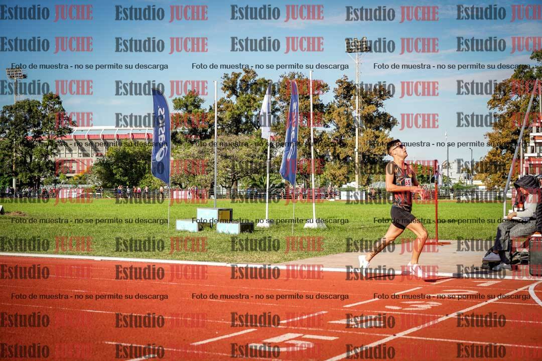 Fotos de los 3000 m llanos de varones