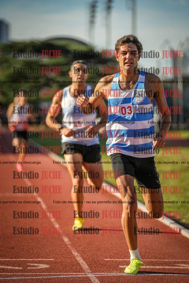 Fotos de los 3000 m llanos de varones