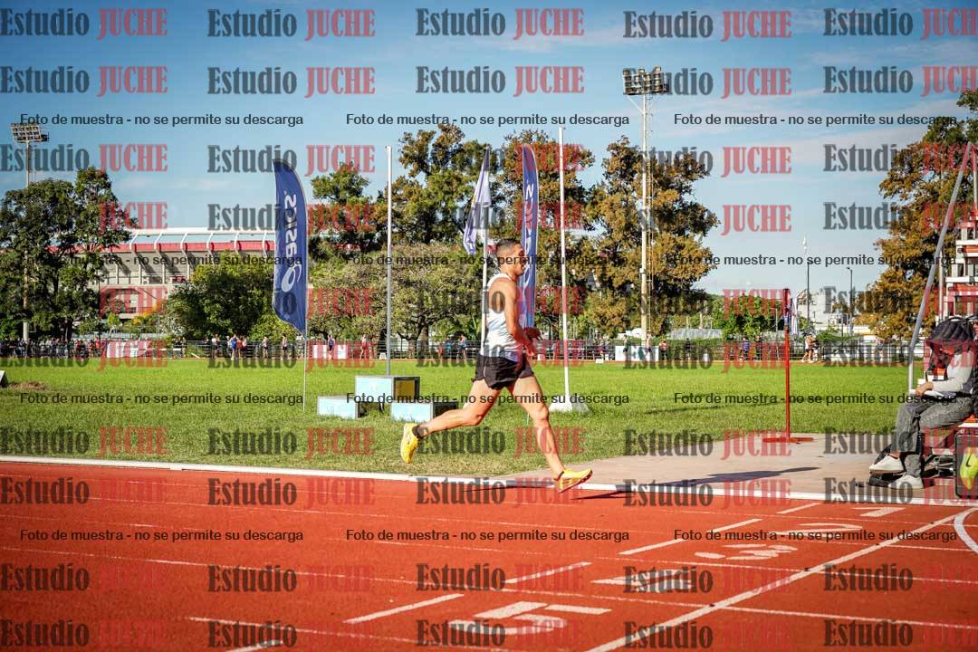 Fotos de los 3000 m llanos de varones
