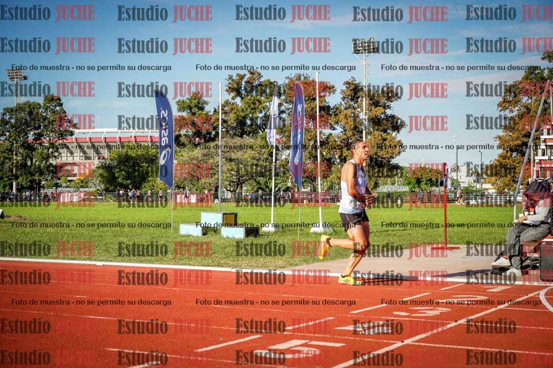 Fotos de los 3000 m llanos de varones