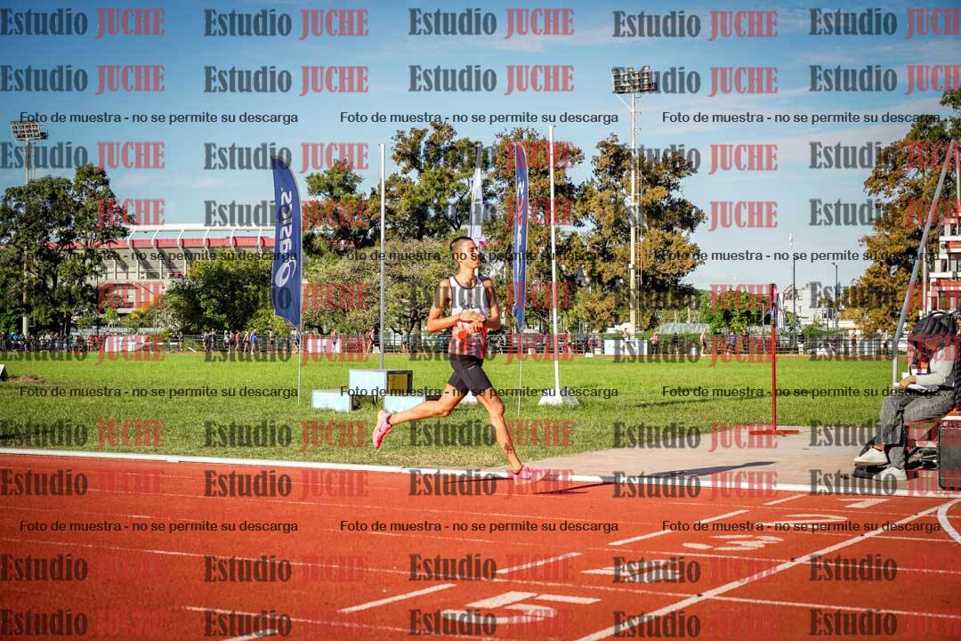 Fotos de los 3000 m llanos de varones