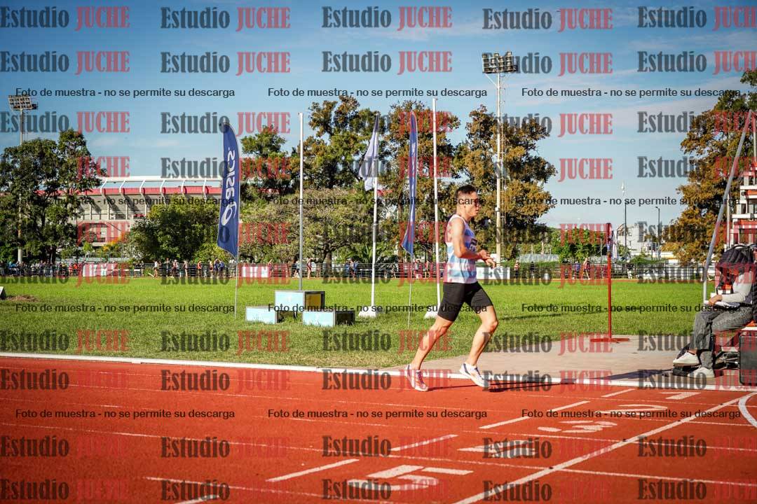 Fotos de los 3000 m llanos de varones