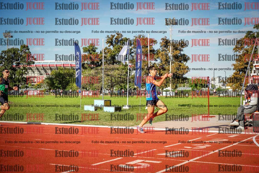 Fotos de los 3000 m llanos de varones