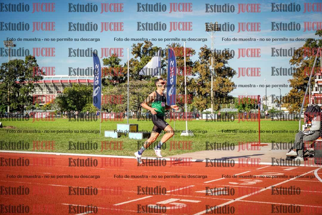 Fotos de los 3000 m llanos de varones
