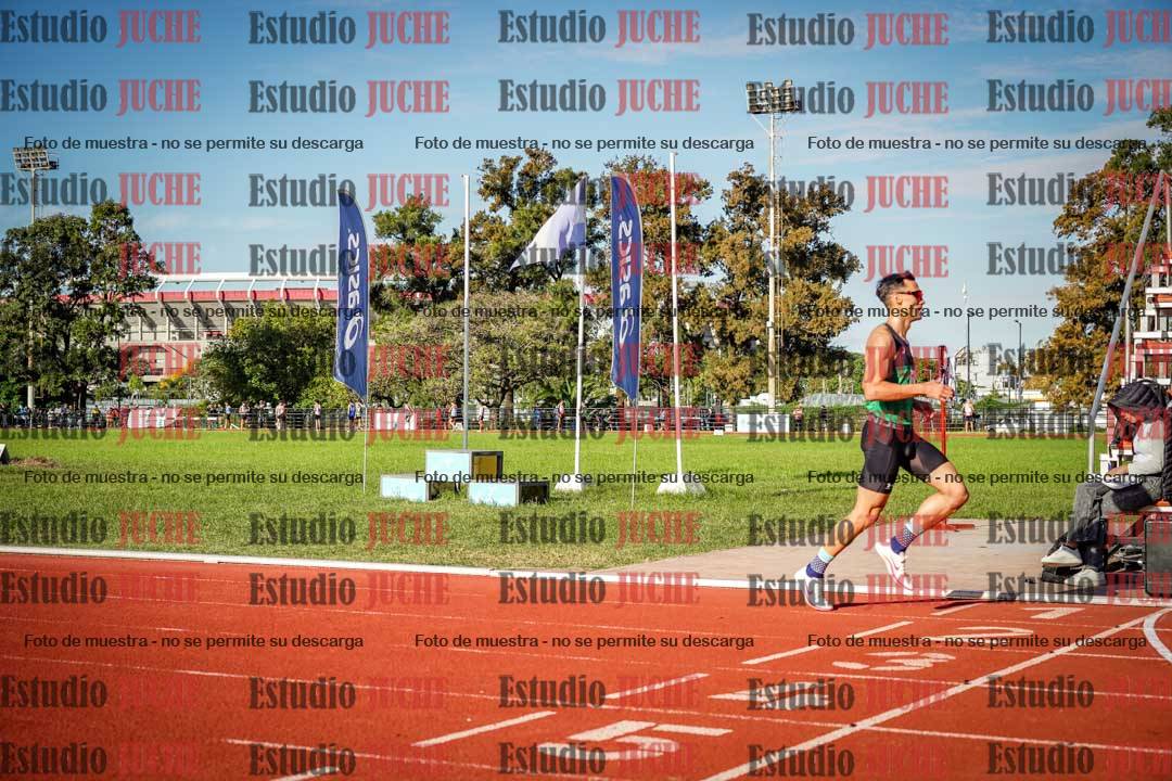 Fotos de los 3000 m llanos de varones