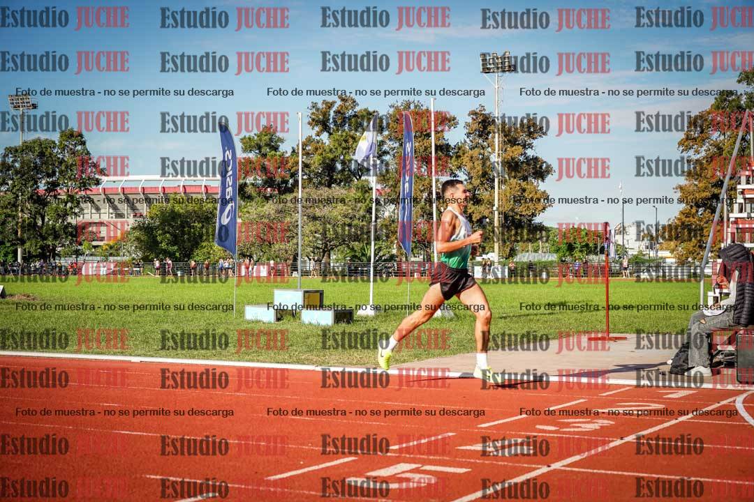 Fotos de los 3000 m llanos de varones