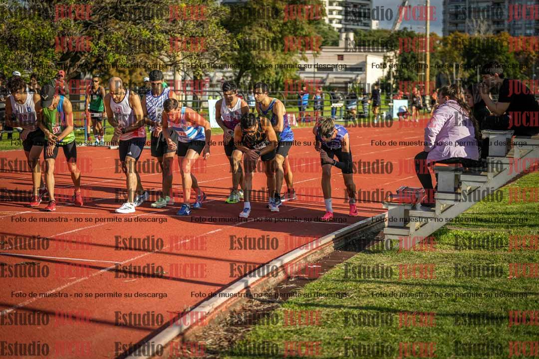 Fotos de los 3000 m llanos de varones