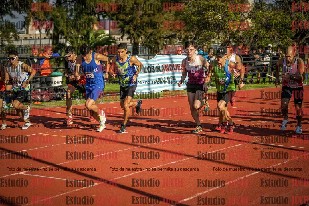 Fotos de los 3000 m llanos de varones