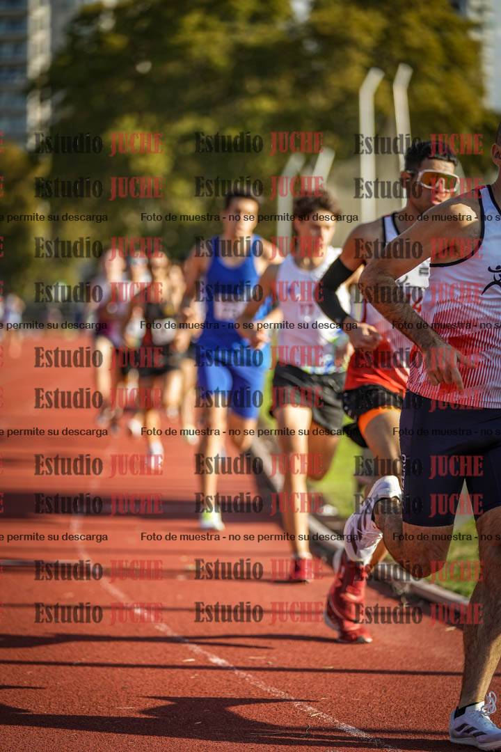 Fotos de los 3000 m llanos de varones