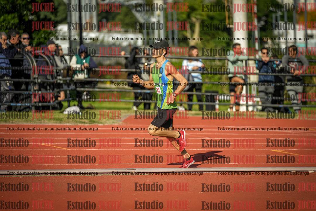 Fotos de los 3000 m llanos de varones