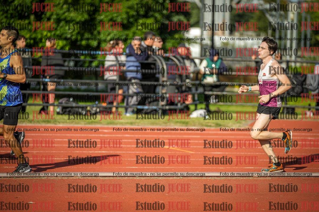 Fotos de los 3000 m llanos de varones
