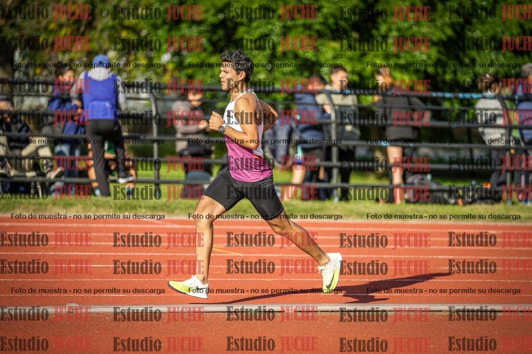 Fotos de los 3000 m llanos de varones