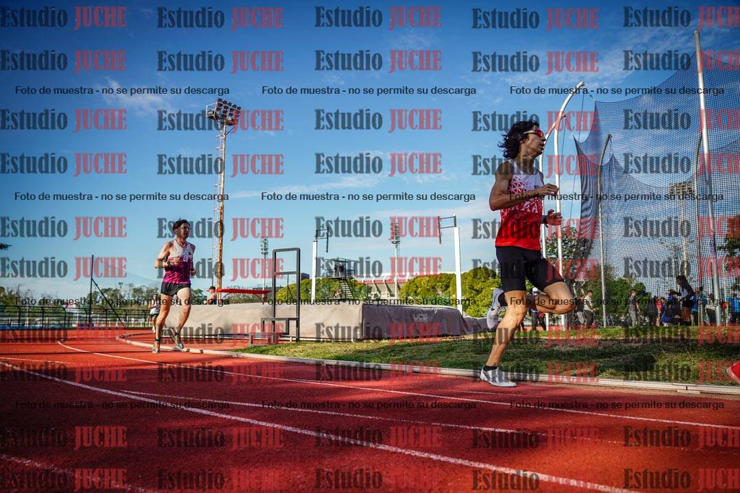 Fotos de los 3000 m llanos de varones