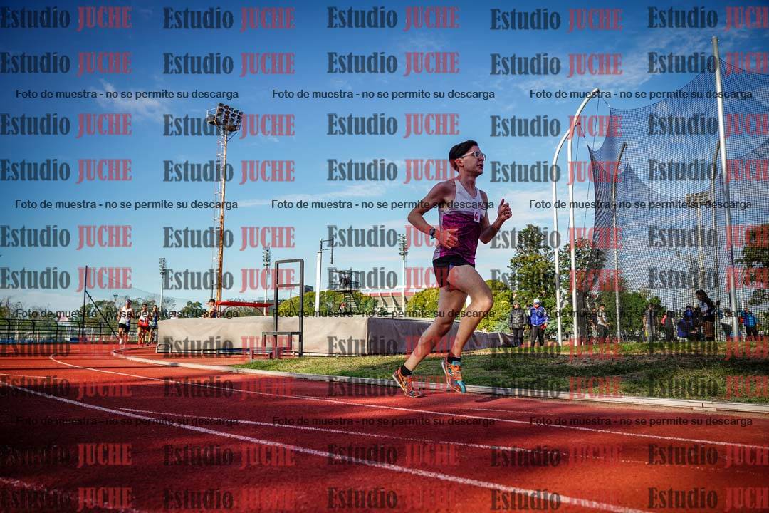 Fotos de los 3000 m llanos de varones