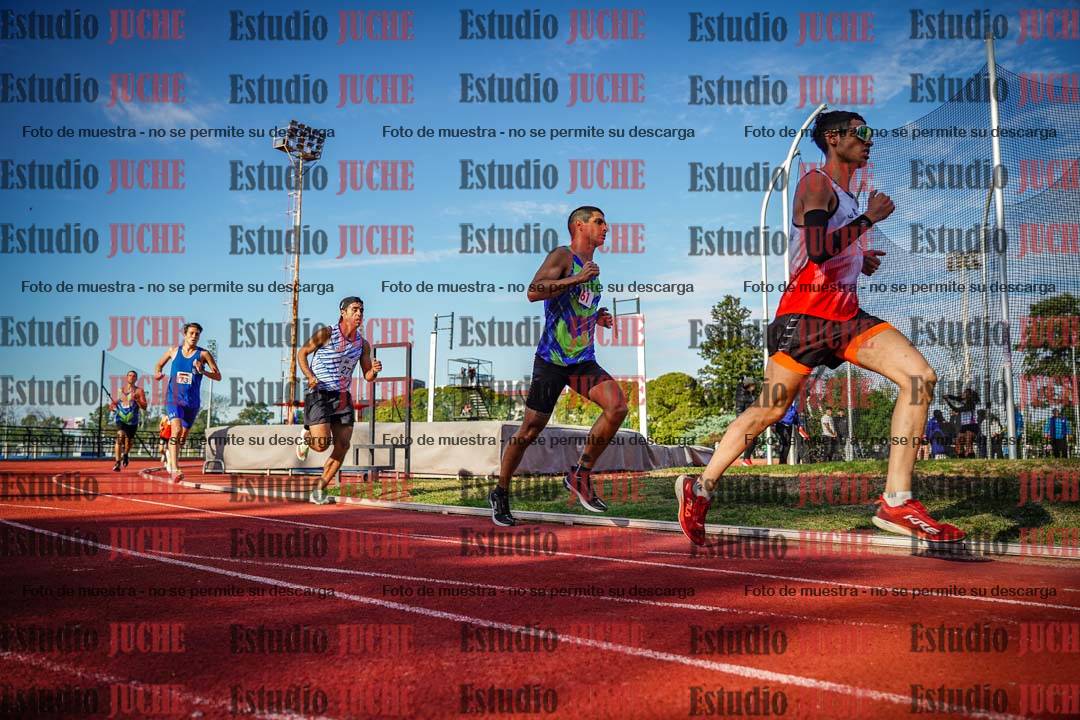 Fotos de los 3000 m llanos de varones