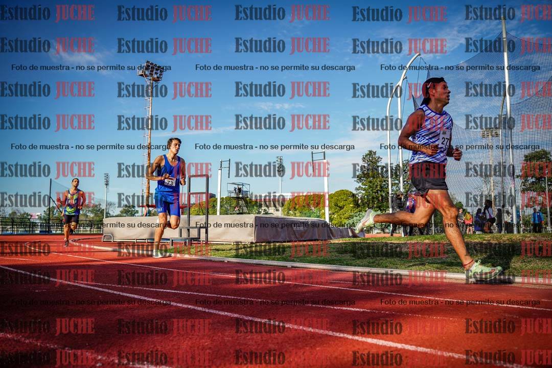 Fotos de los 3000 m llanos de varones
